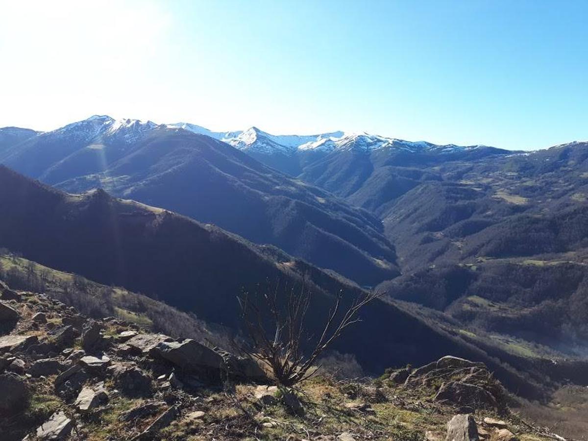 Fotos: El paisaje restaurado de Coto Bello a golpe de pedal