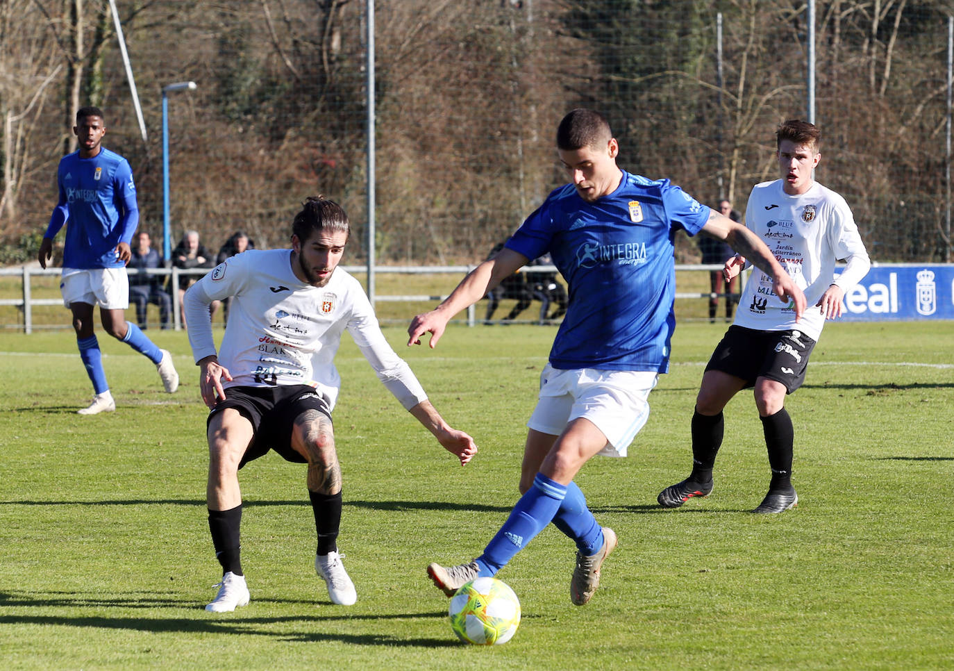 El conjunto azul mostró una de sus versiones más erráticas y cayó con claridad en El Requexón. 