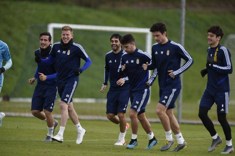 Los azules se han entrenado a las órdenes de Javi Rozada para preparar el próximo encuentro frente al Almería. 