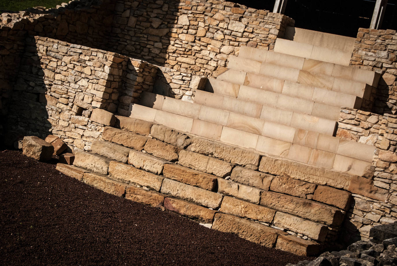 Imágenes reunidas en el concurso Arqueofoto realizado por los museos arqueológicos de Gijón con la colaboración de EL COMERCIO para difundir el patrimonio de la ciudad.