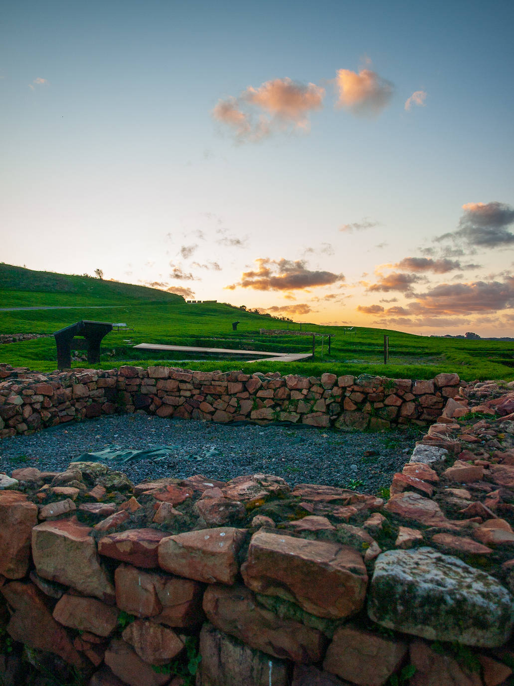 Imágenes reunidas en el concurso Arqueofoto realizado por los museos arqueológicos de Gijón con la colaboración de EL COMERCIO para difundir el patrimonio de la ciudad.