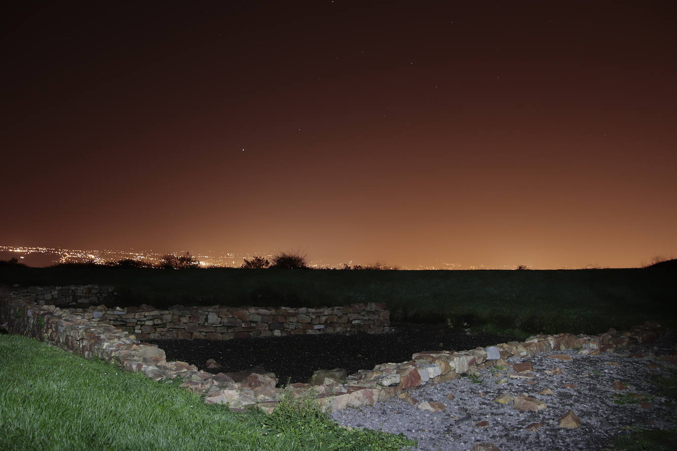 Imágenes reunidas en el concurso Arqueofoto realizado por los museos arqueológicos de Gijón con la colaboración de EL COMERCIO para difundir el patrimonio de la ciudad.