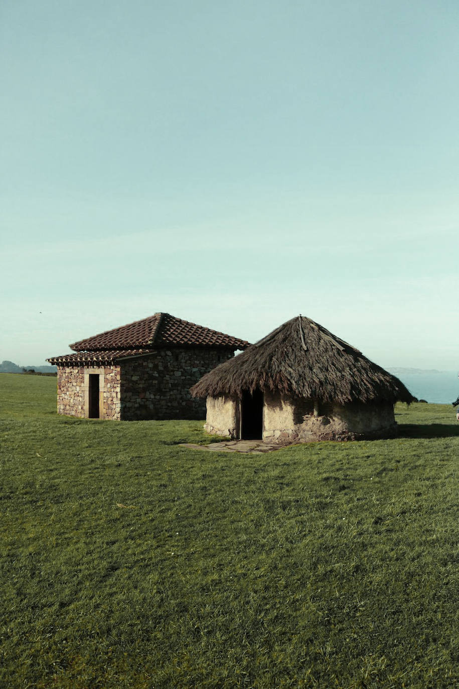 Imágenes reunidas en el concurso Arqueofoto realizado por los museos arqueológicos de Gijón con la colaboración de EL COMERCIO para difundir el patrimonio de la ciudad.