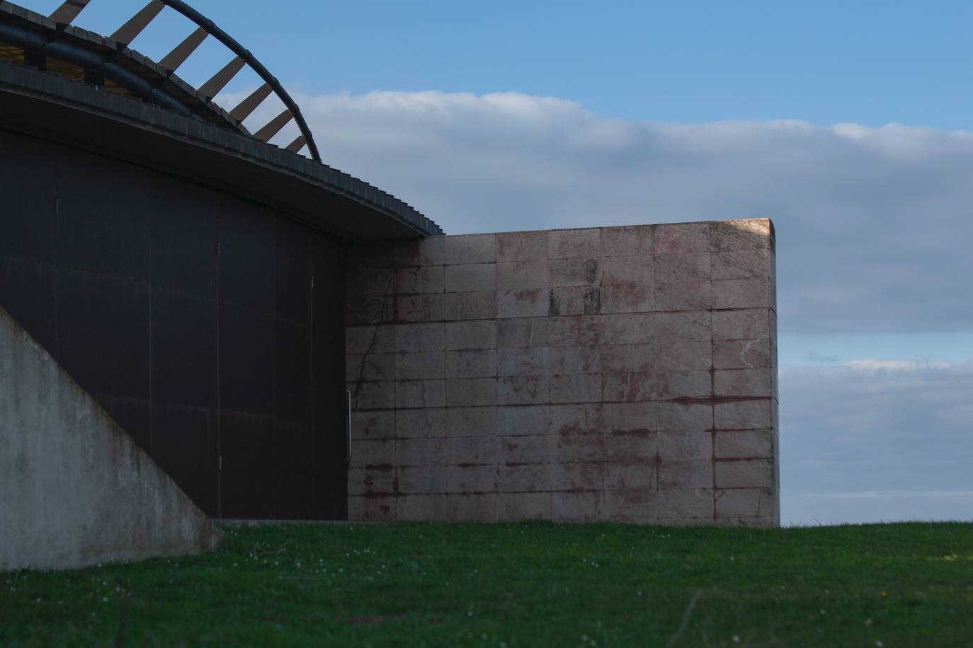 Imágenes reunidas en el concurso Arqueofoto realizado por los museos arqueológicos de Gijón con la colaboración de EL COMERCIO para difundir el patrimonio de la ciudad.