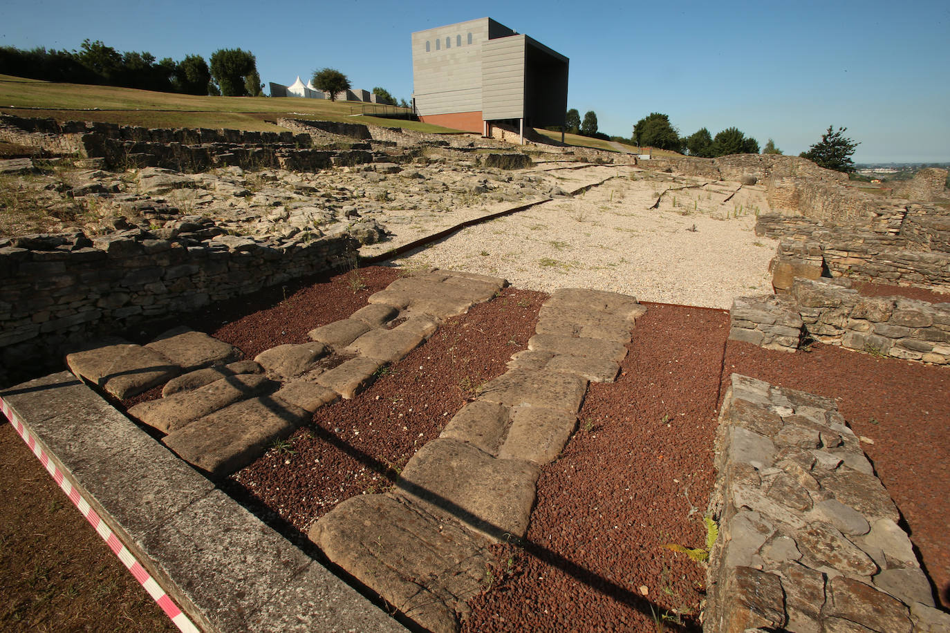 Imágenes reunidas en el concurso Arqueofoto realizado por los museos arqueológicos de Gijón con la colaboración de EL COMERCIO para difundir el patrimonio de la ciudad.