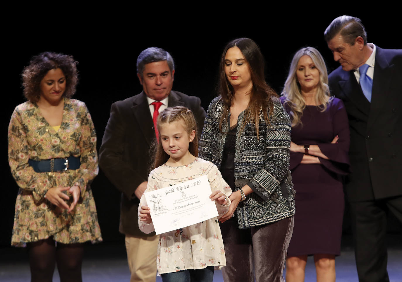 La Federación Hípica del Principado de Asturias organizó la Gala Hípica que sirvió para homenajear a los deportistas destacados en el año 2019 en el Auditorio de la Laboral Ciudad de la Cultura