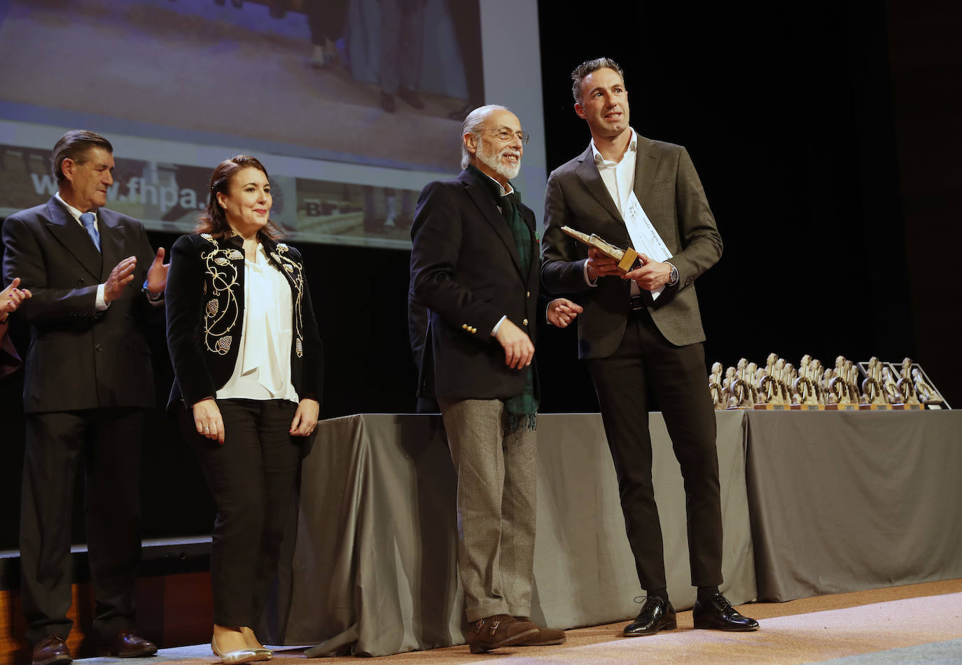 La Federación Hípica del Principado de Asturias organizó la Gala Hípica que sirvió para homenajear a los deportistas destacados en el año 2019 en el Auditorio de la Laboral Ciudad de la Cultura