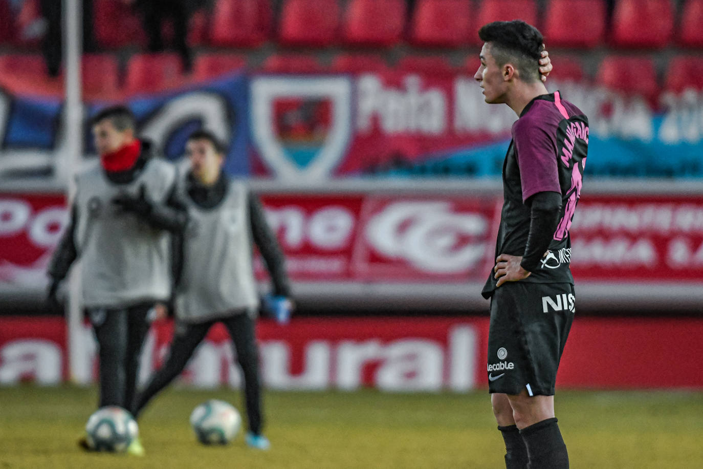 Otra vez el balón parado castiga a los rojiblancos, en Soria