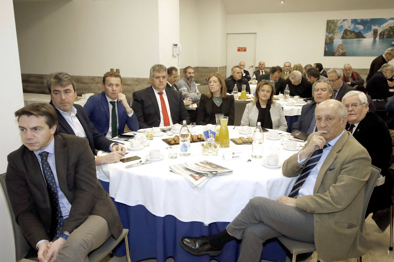 El Fórum de EL COMERCIO ha reunido a los concejales de Gijón, Oviedo y Avilés, Aurelio Martín, Ignacio Cuesta y Pelayo García, quienes han aportado las diferentes visiones asturianas sobre 'El futuro de la movilidad en las ciudades asturianas'. 