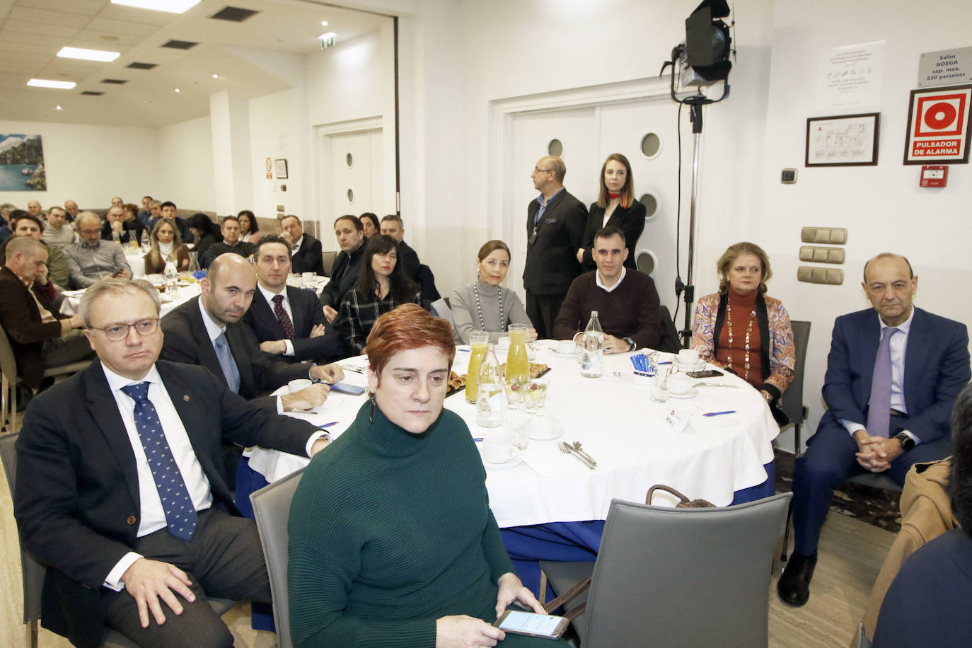 El Fórum de EL COMERCIO ha reunido a los concejales de Gijón, Oviedo y Avilés, Aurelio Martín, Ignacio Cuesta y Pelayo García, quienes han aportado las diferentes visiones asturianas sobre 'El futuro de la movilidad en las ciudades asturianas'. 