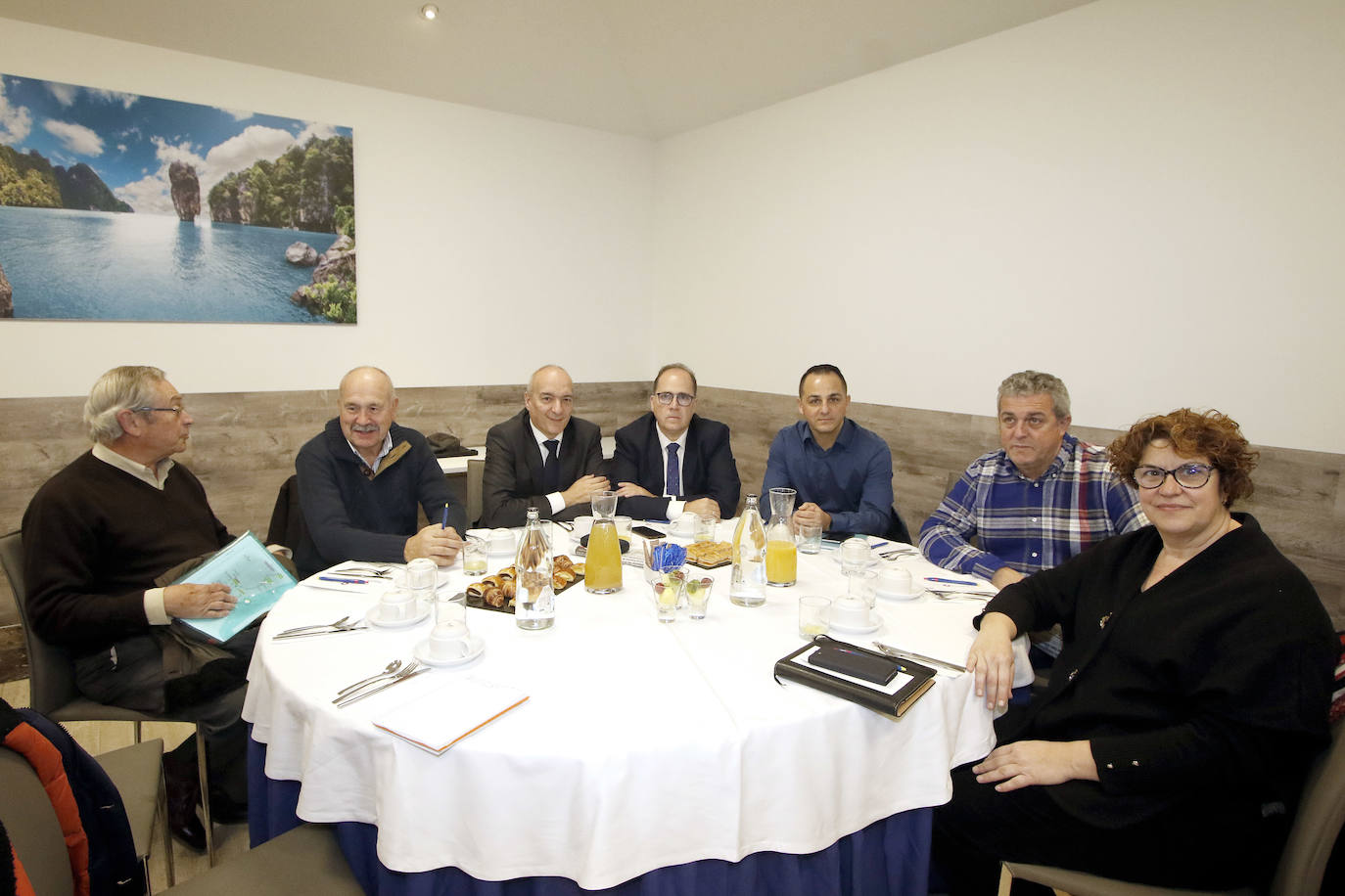 El Fórum de EL COMERCIO ha reunido a los concejales de Gijón, Oviedo y Avilés, Aurelio Martín, Ignacio Cuesta y Pelayo García, quienes han aportado las diferentes visiones asturianas sobre 'El futuro de la movilidad en las ciudades asturianas'. 