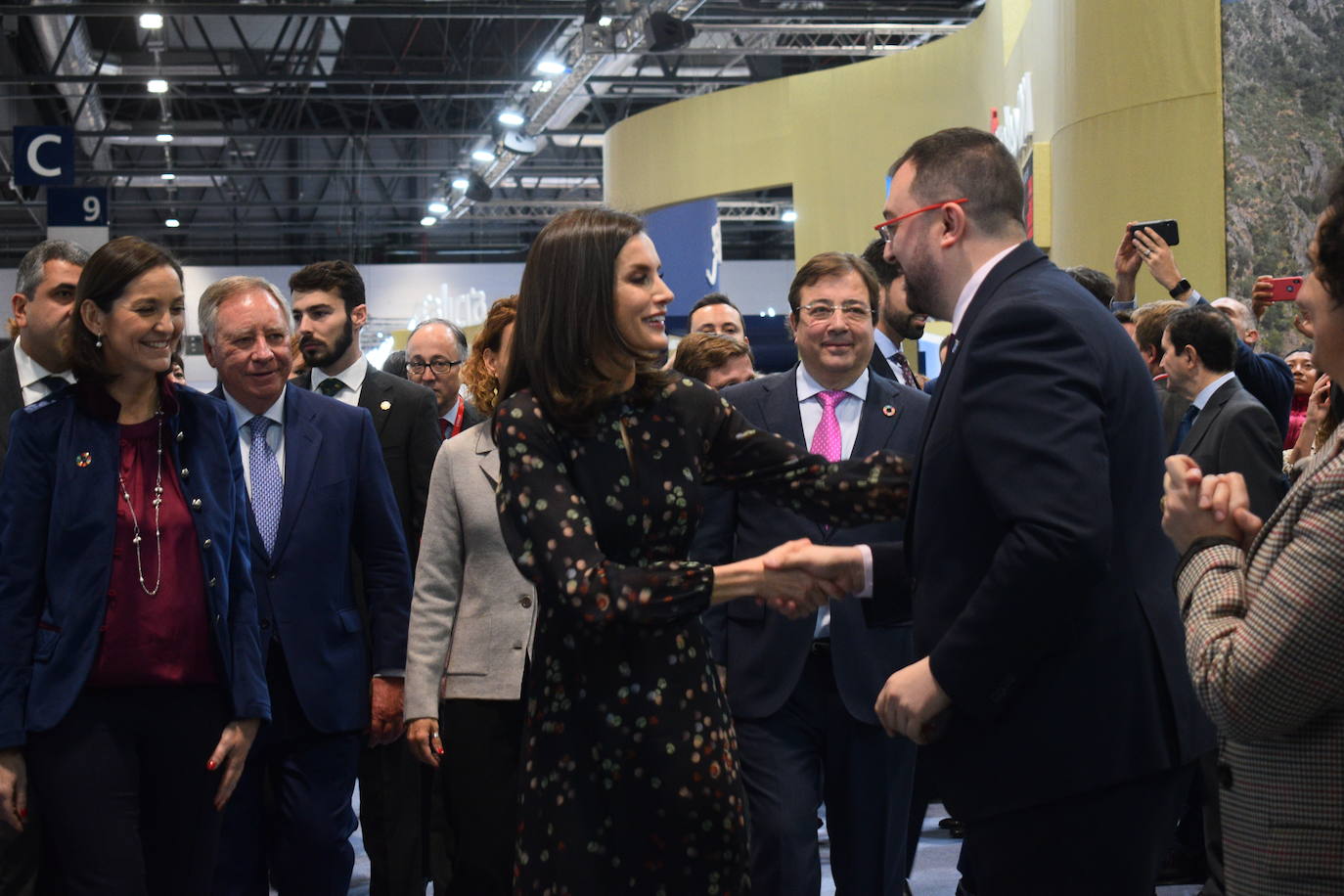 Doña Letizia abre la 40 edición de la mayor feria turística del mundo en la que Asturias estrena pabellón