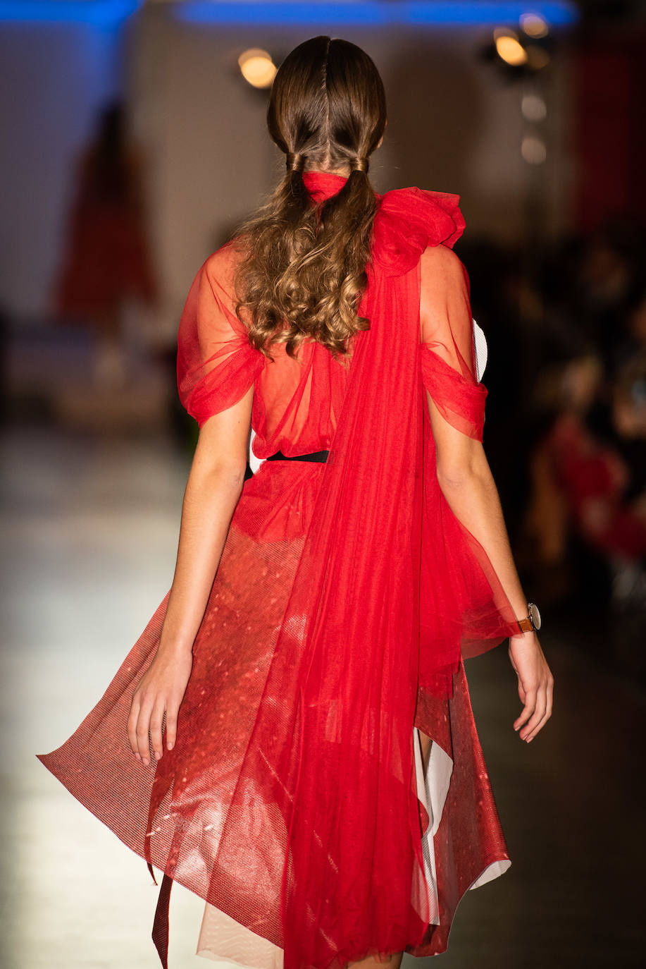 Los diseños de la asturiana desfilaron este lunes por la pasarela de la Mercedes-Benz Fashion Week. El trabajo se enmarca en la iniciativa Forests for Fashion que PEFC desarrolla en colaboración con Naciones Unidas. 