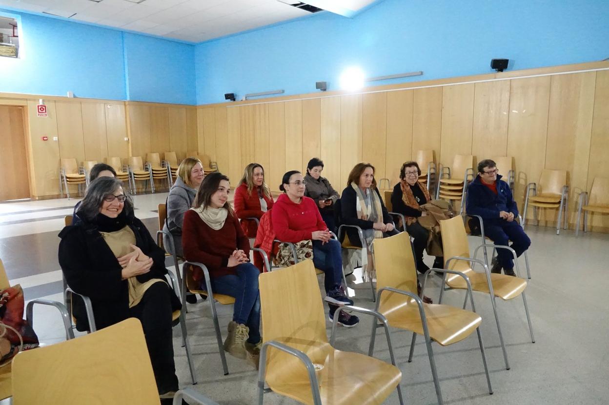 Participantes en el cine fórum de la pasada tarde. 