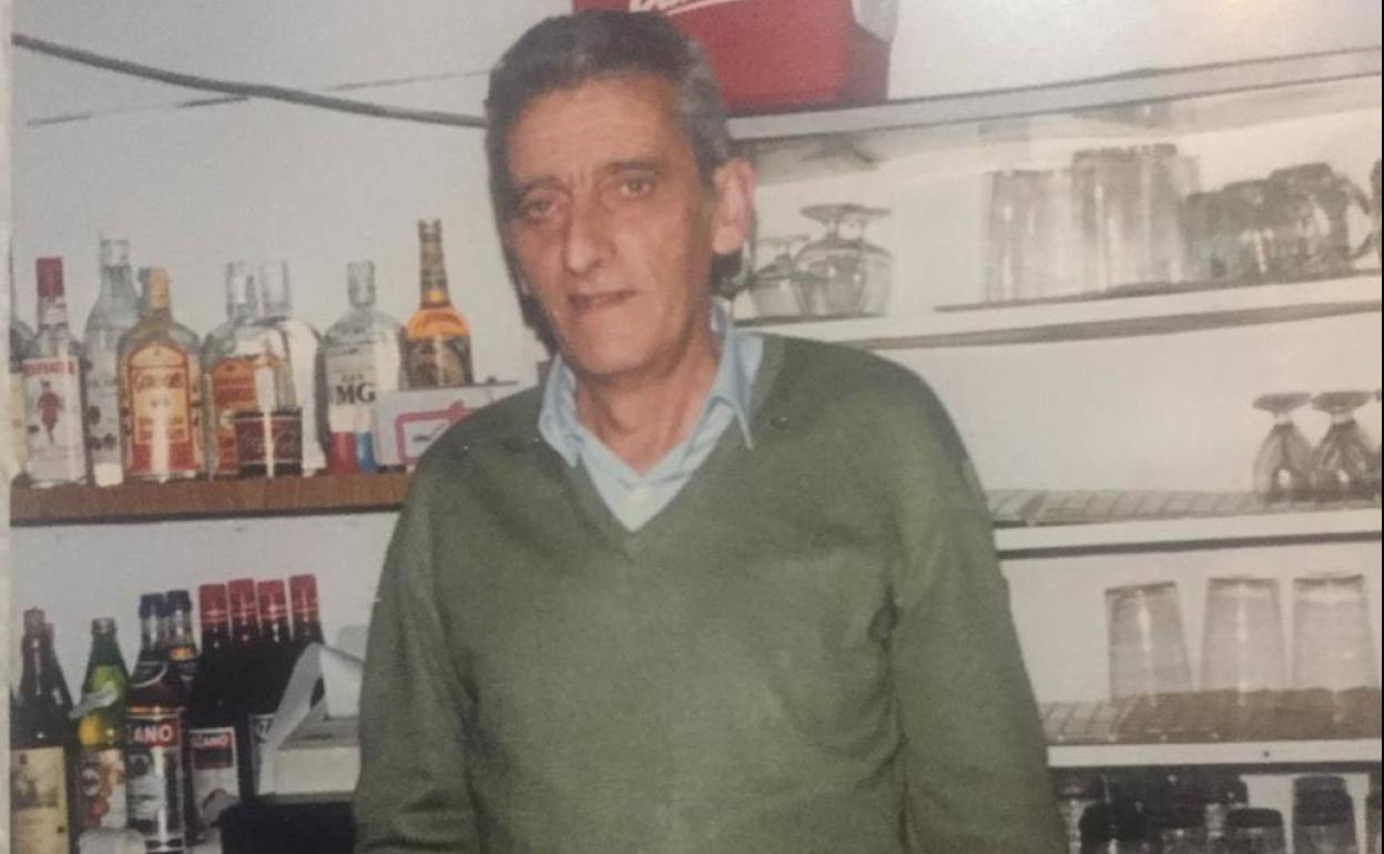 Paco López 'Lagúas', dueño del restaurante La Terraza desde 1976.