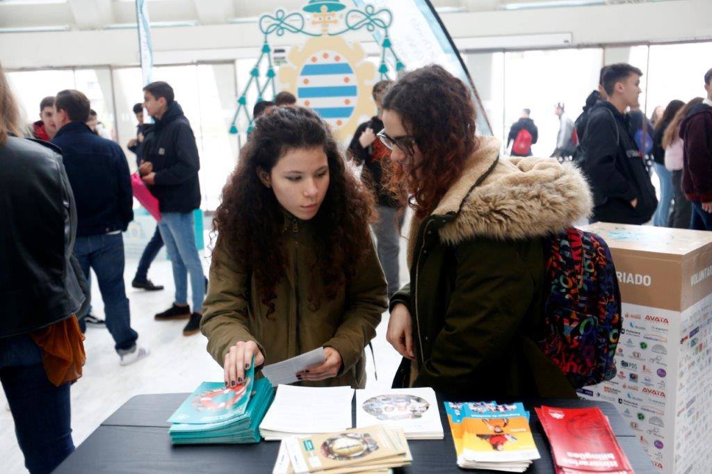 Más de 7.000 alumnos pasarán por los stands de la diferentes escuelas y facultades que la Universidad de Oviedo Palacio de Exposiciones y Congresos de la capital asturiana. La EBAU para la gran mayoría tendrá lugar los días 3, 4 y 5 de junio.