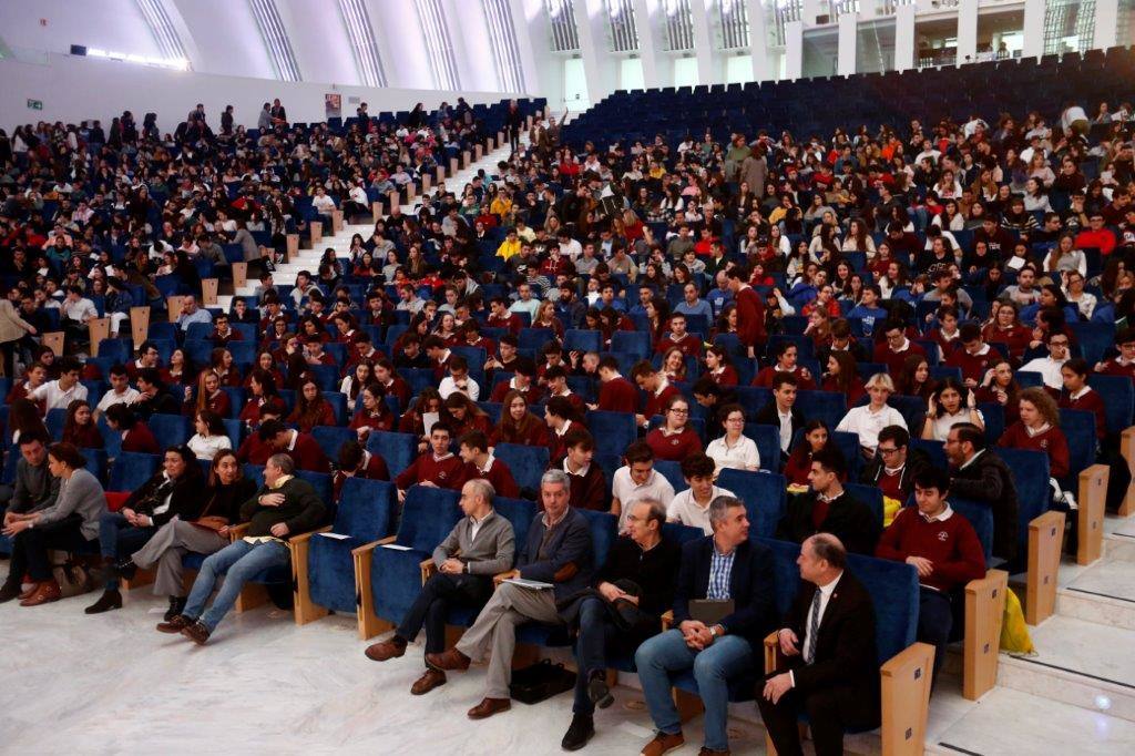 Más de 7.000 alumnos pasarán por los stands de la diferentes escuelas y facultades que la Universidad de Oviedo Palacio de Exposiciones y Congresos de la capital asturiana. La EBAU para la gran mayoría tendrá lugar los días 3, 4 y 5 de junio.