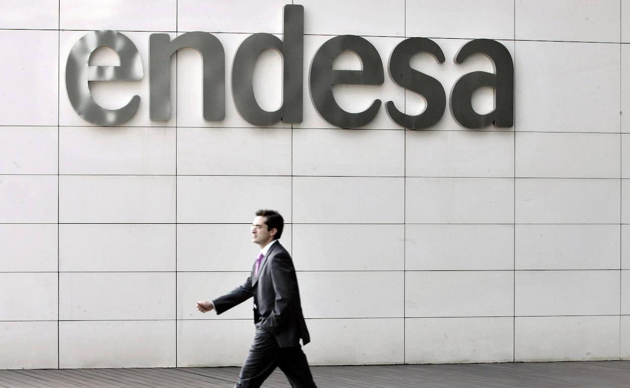 Endesa encarga a Izertis y Ayesa el primer sistema blockchain europeo para agilizar el bono social