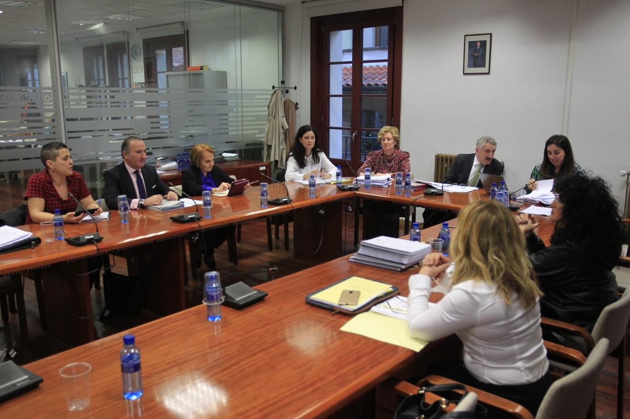 Los miembros del Consejo Social, en la sesión plenaria. 