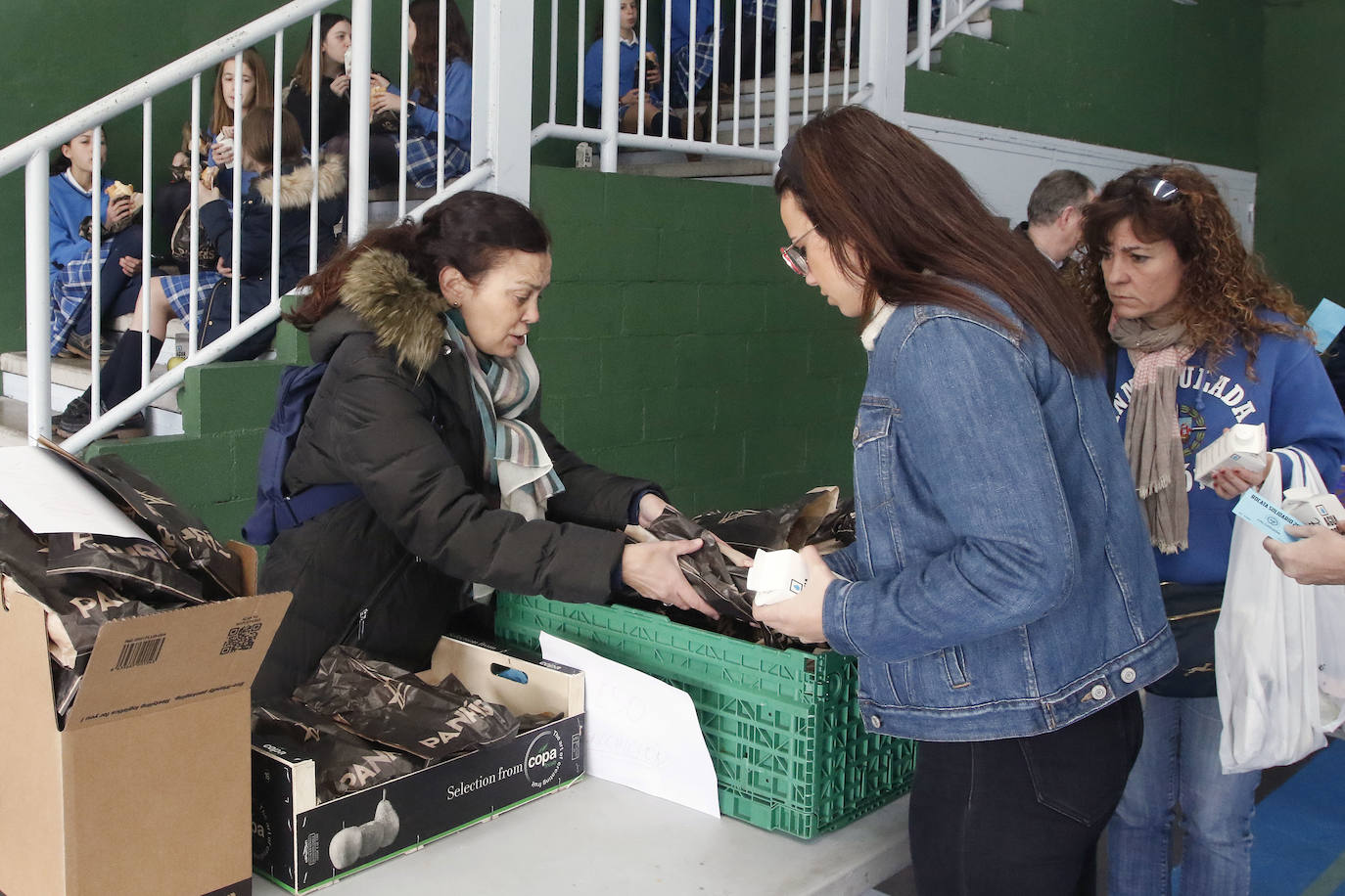 El colegio gijonés celebra el Día del Bocata con múltiples actividades.