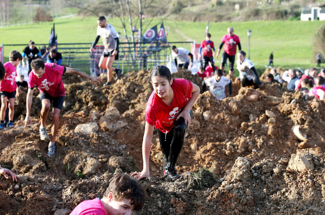 La carrera de Jóvenes Farinatos, reservada para corredores de 13 a 17 años y que cubrieron una distancia de tres kilómetros, dieron protagonismo a las familias. La prueba reina será este domingo.