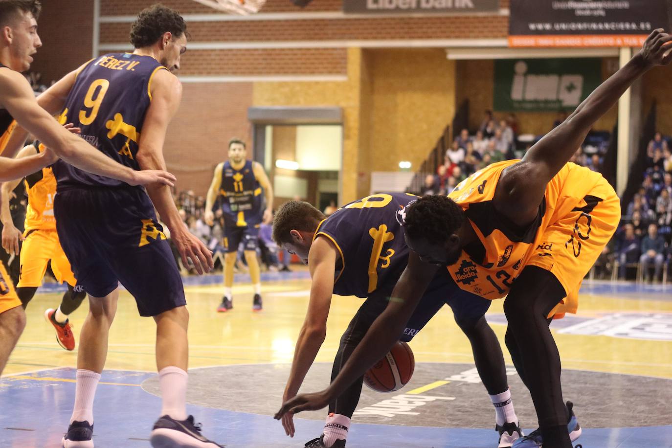 Fotos: Liberbank Oviedo 65-72 Força Lleida, en imágenes