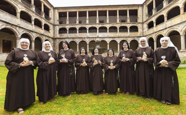 Las hermanas Carmelitas Samaritanas, en el Monasterio de Santa María de Valdedios 