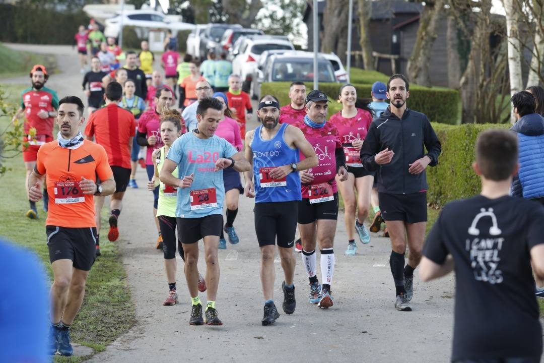 El IV Trail Gijón comienza con la prueba corta en el Camping Municipal de Deva