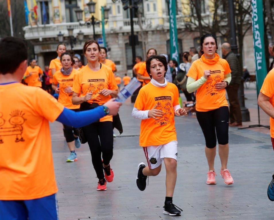 La capital del Principado acogió la II Carrera Galbán para recaudar fondos contra el cáncer infantil