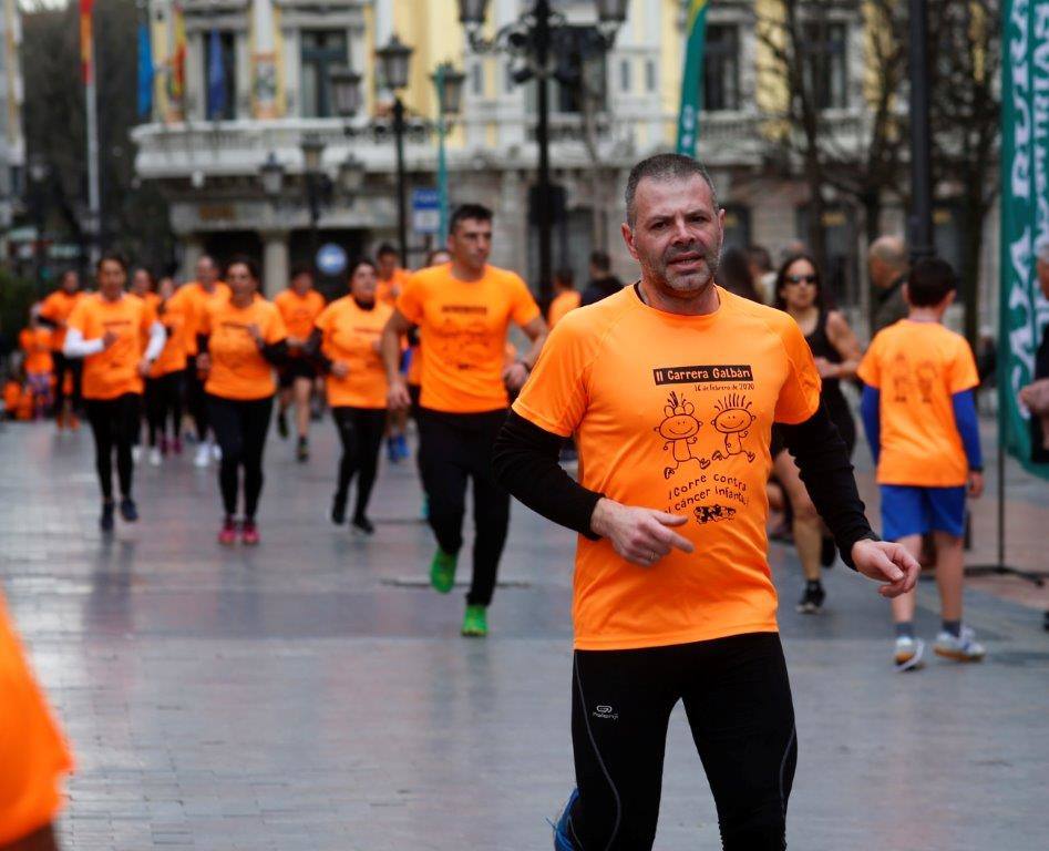 La capital del Principado acogió la II Carrera Galbán para recaudar fondos contra el cáncer infantil