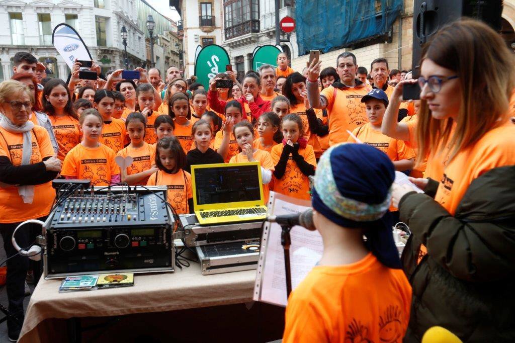 La capital del Principado acogió la II Carrera Galbán para recaudar fondos contra el cáncer infantil