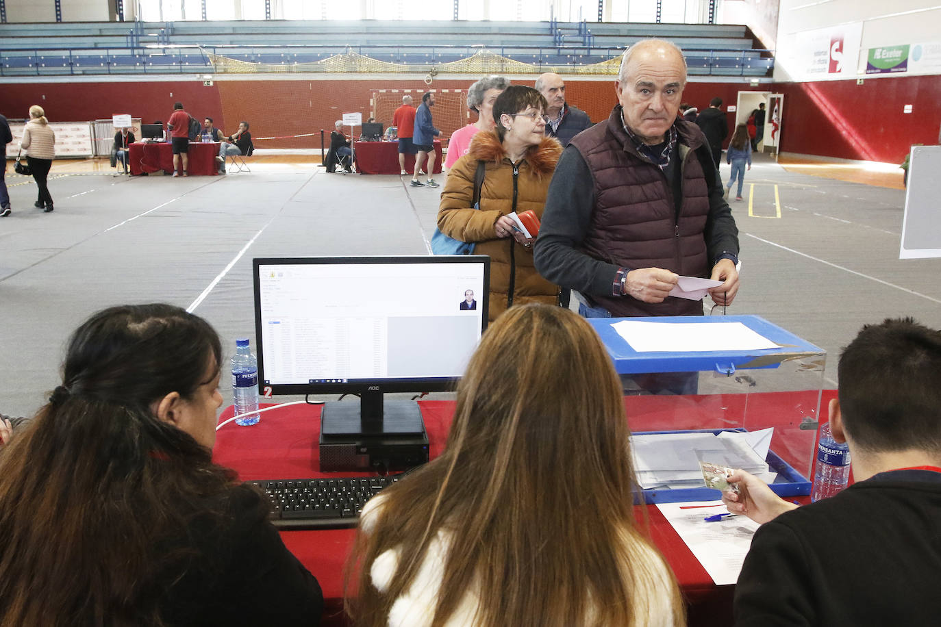 28.953 socios eligen hoy al presidente de la mayor sociedad deportiva de Asturias