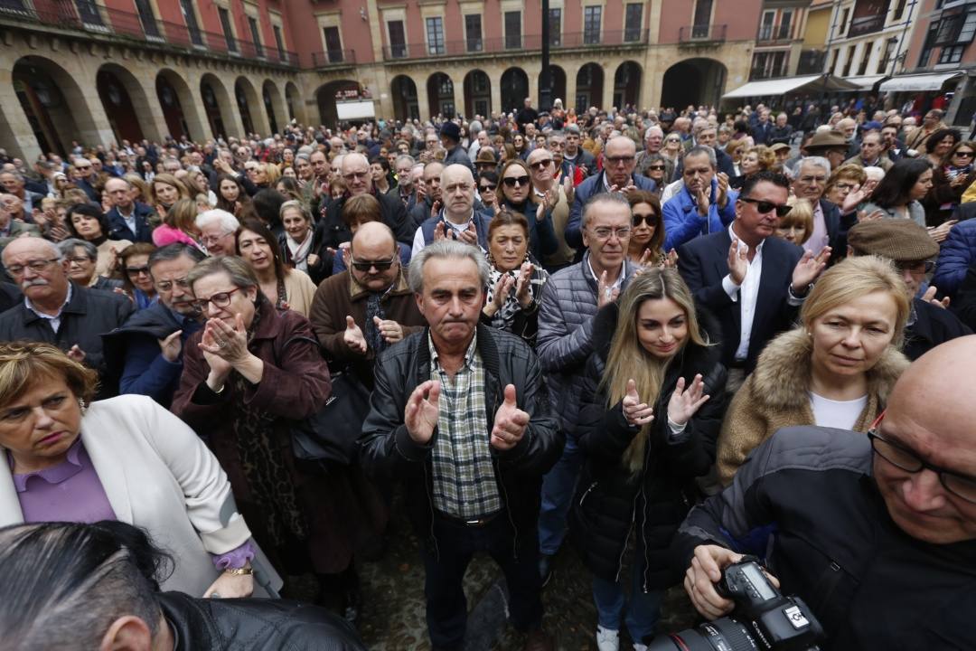 Cientos de personas participaron en la concentración a favor de su declaración como Patrimonio Mundial