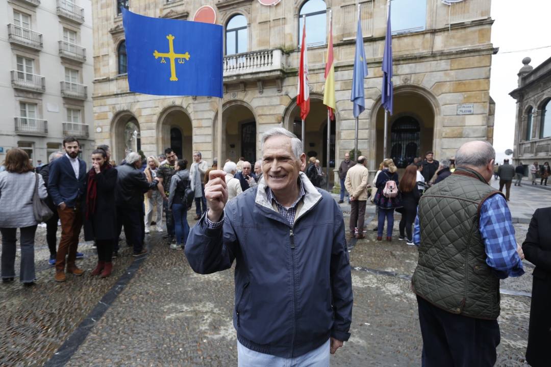 Cientos de personas participaron en la concentración a favor de su declaración como Patrimonio Mundial