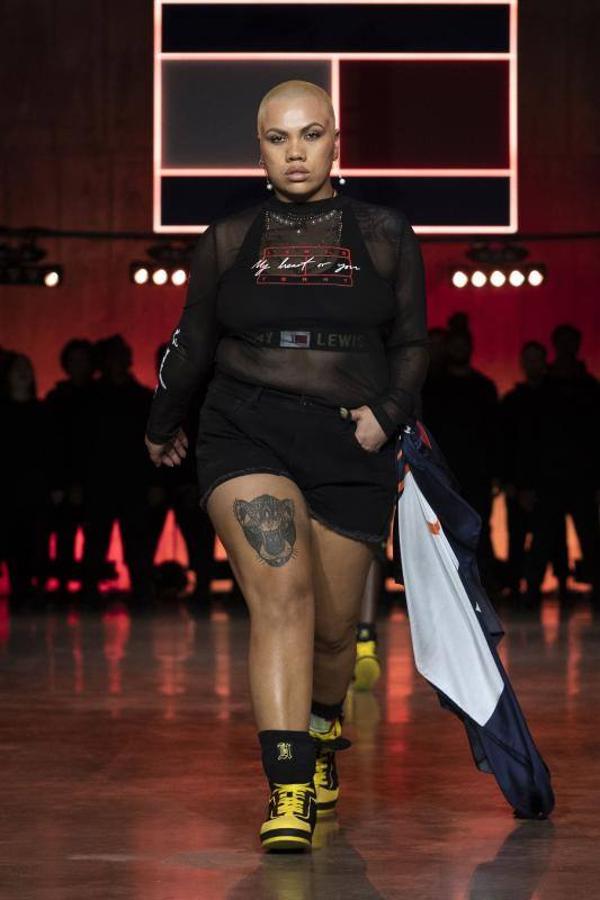 Fotos: Diversidad y moda sostenible en el desfile de Tommy Hilfiger