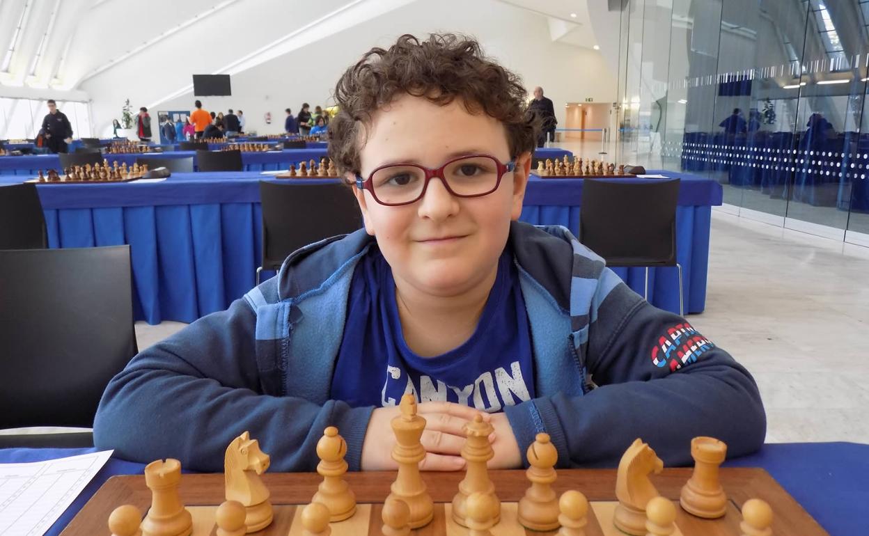Lucas Arce, del Naranco, campeón de Asturias sub 10 