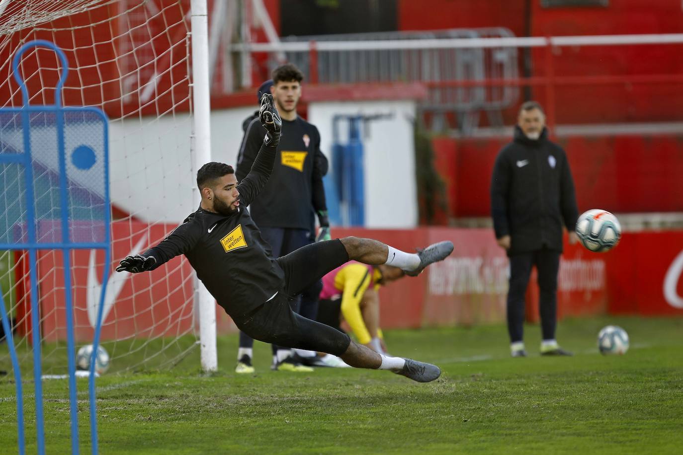 Fotos: Entrenamiento del Sporting (18-02-2020)