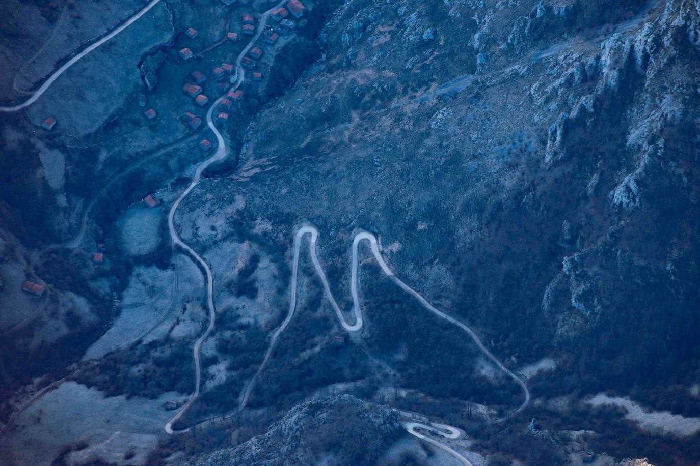 La 'Travesía en globo Picos de Europa 2020' dejó imágenes espectaculares. Tomaron parte una decena de participantes, procedentes de distintos puntos de España.