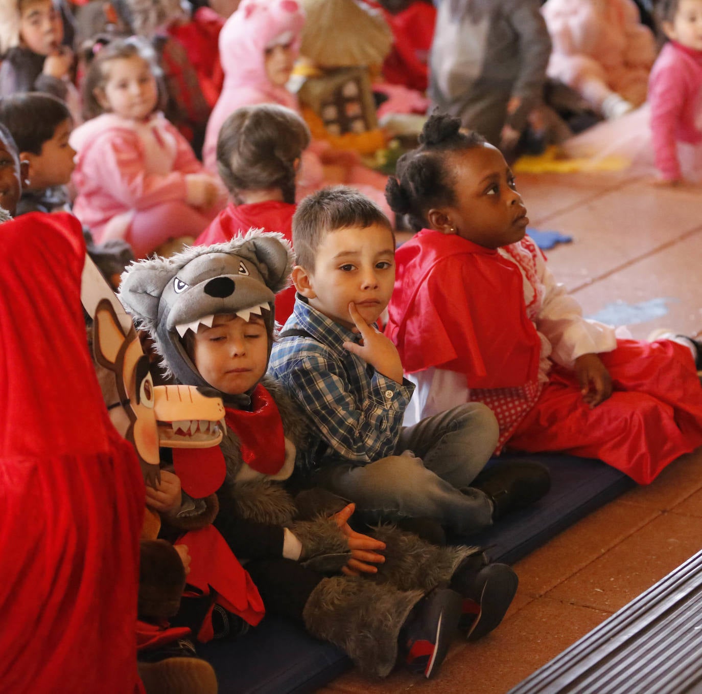 Algunos como los centros de infantil de San Eutiquio, El Bibio, Gloria Fuertes o Jovellanos hicieron que los más pequeños disfrutaran de una jornada especial