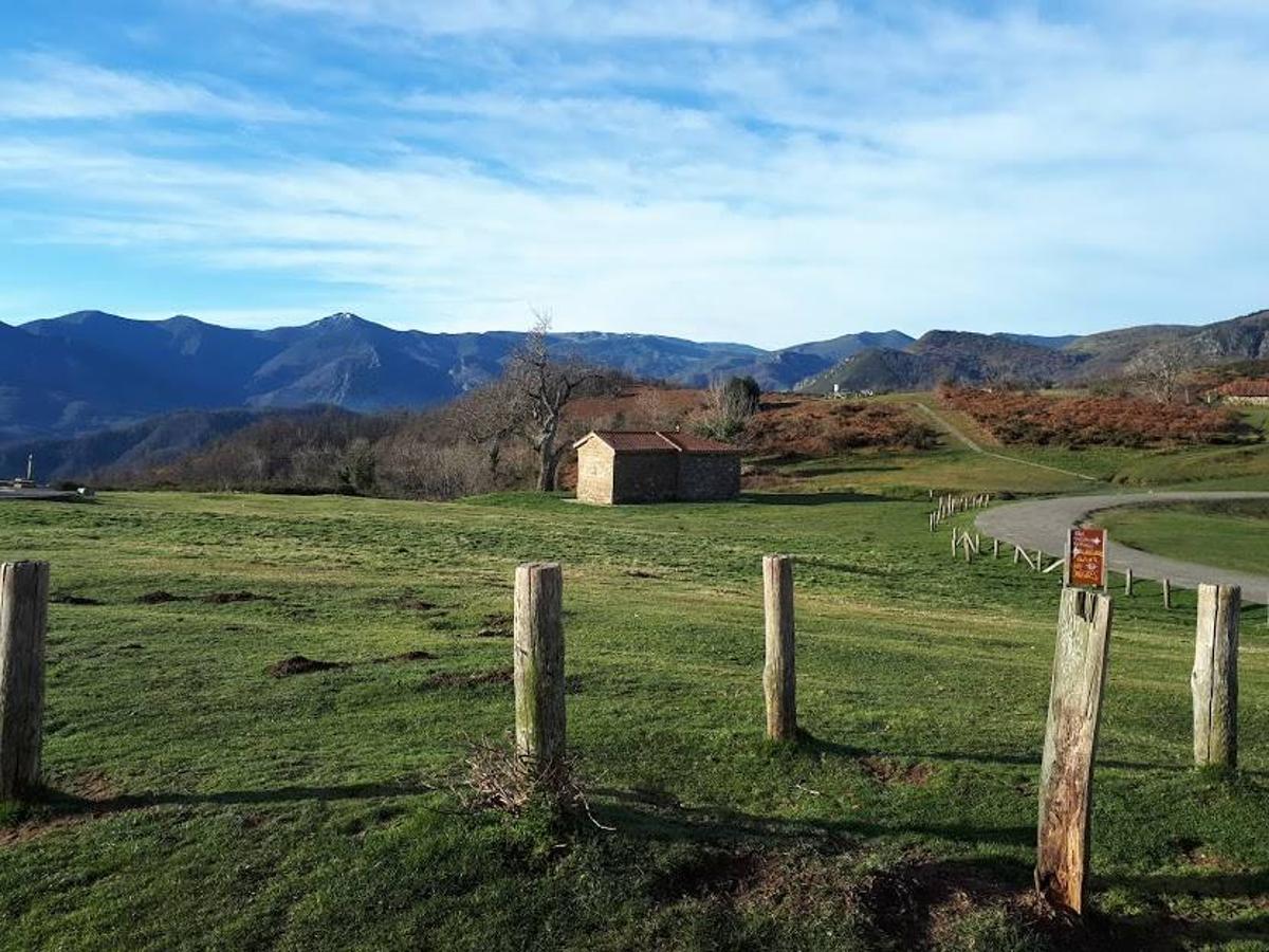 Fotos: Una caminata por Marabio, entre pastizales, cumbres y cabañas