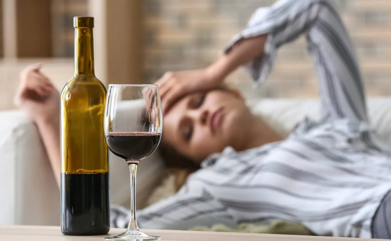 ¿Cuánto dura el efecto depresor del alcohol?