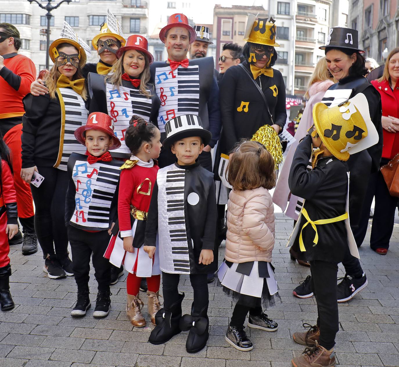 Fotos: ¿Estuviste en el desfile infantil del Antroxu en Gijón? ¡Búscate!