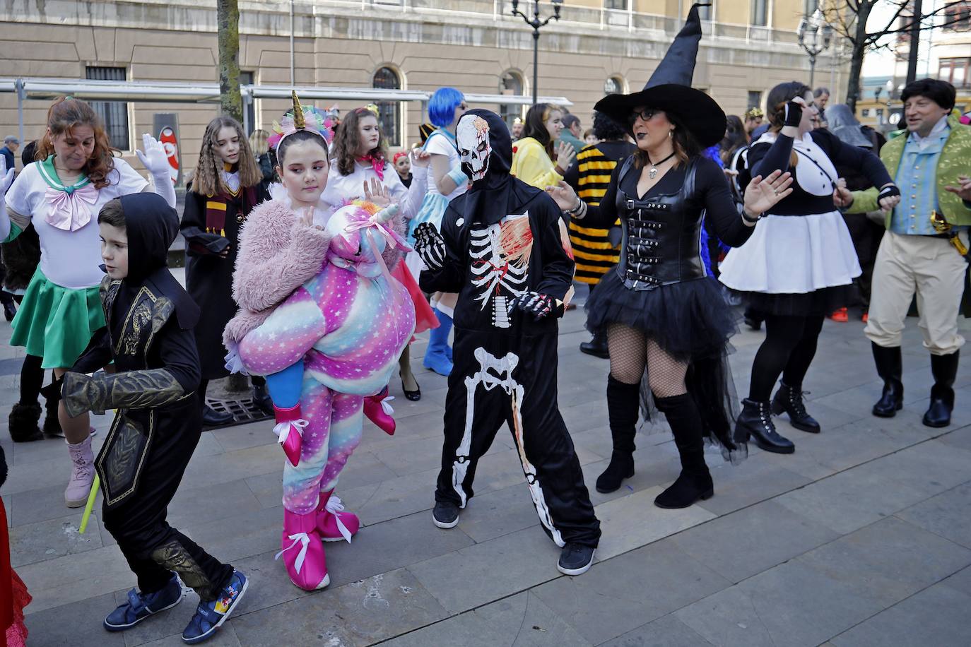 Fotos: ¿Estuviste en el desfile infantil del Antroxu en Gijón? ¡Búscate!