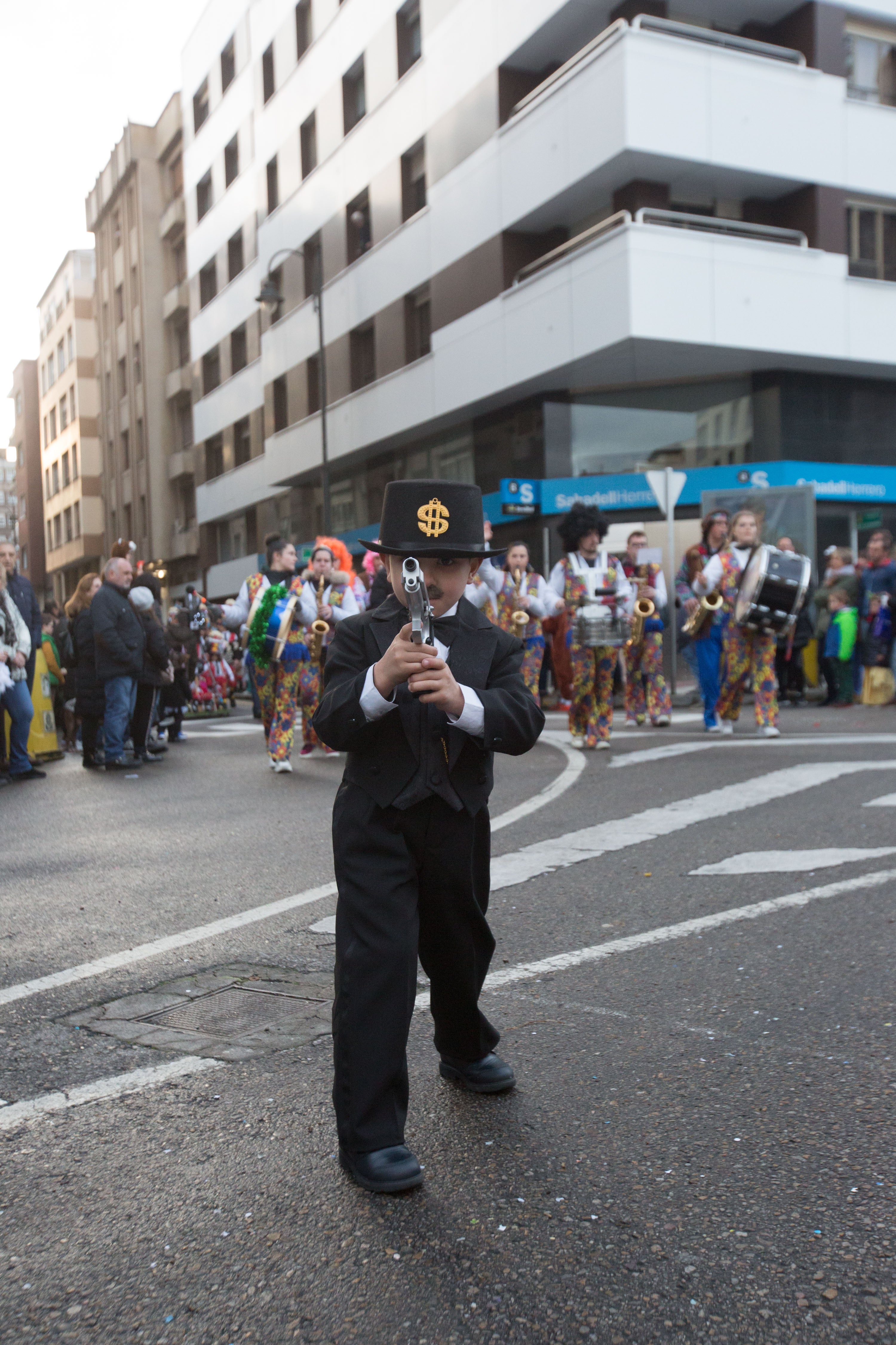 Fotos: Búscate en el Desfile de Antroxos