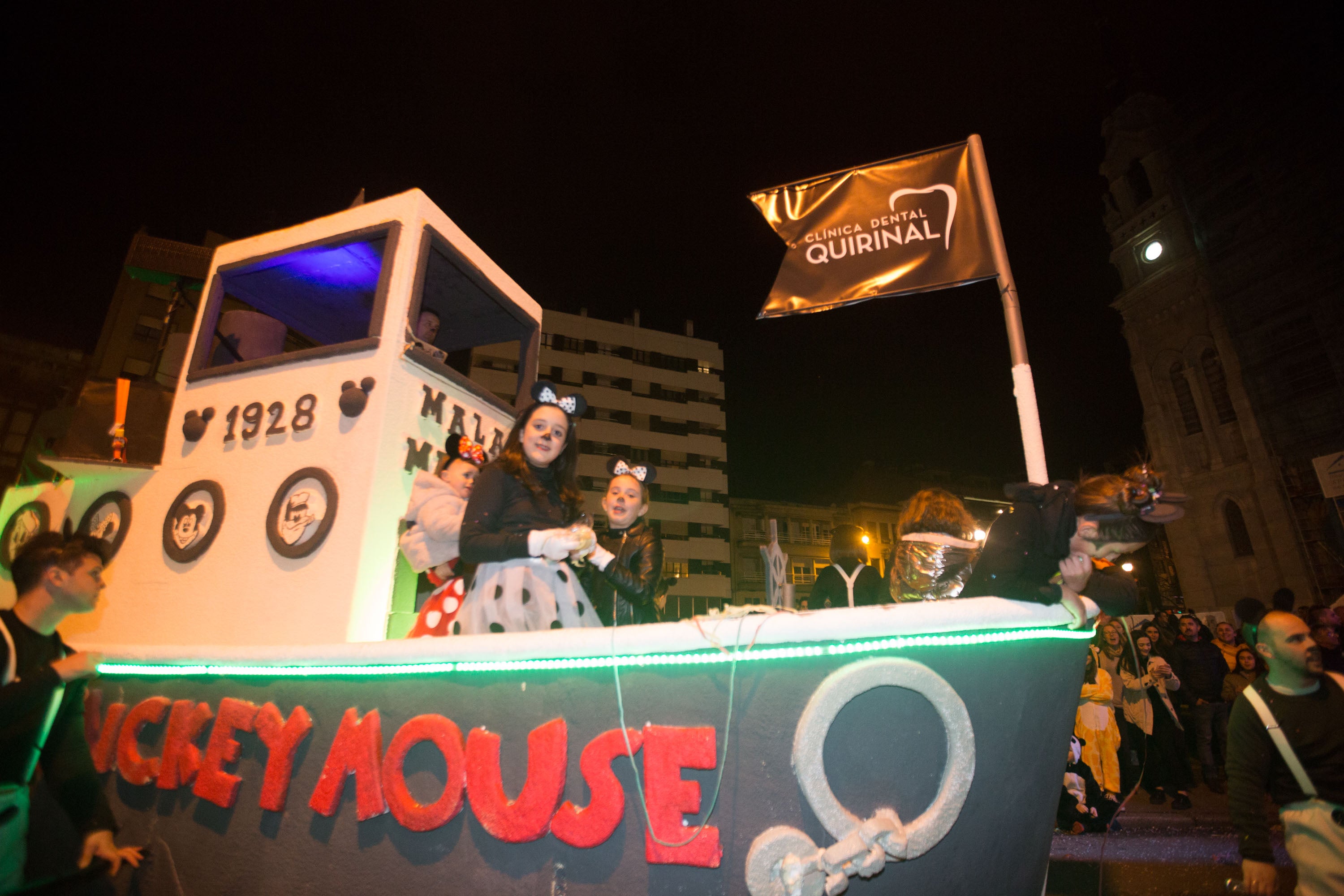 Fotos: Búscate en el Desfile de Antroxos