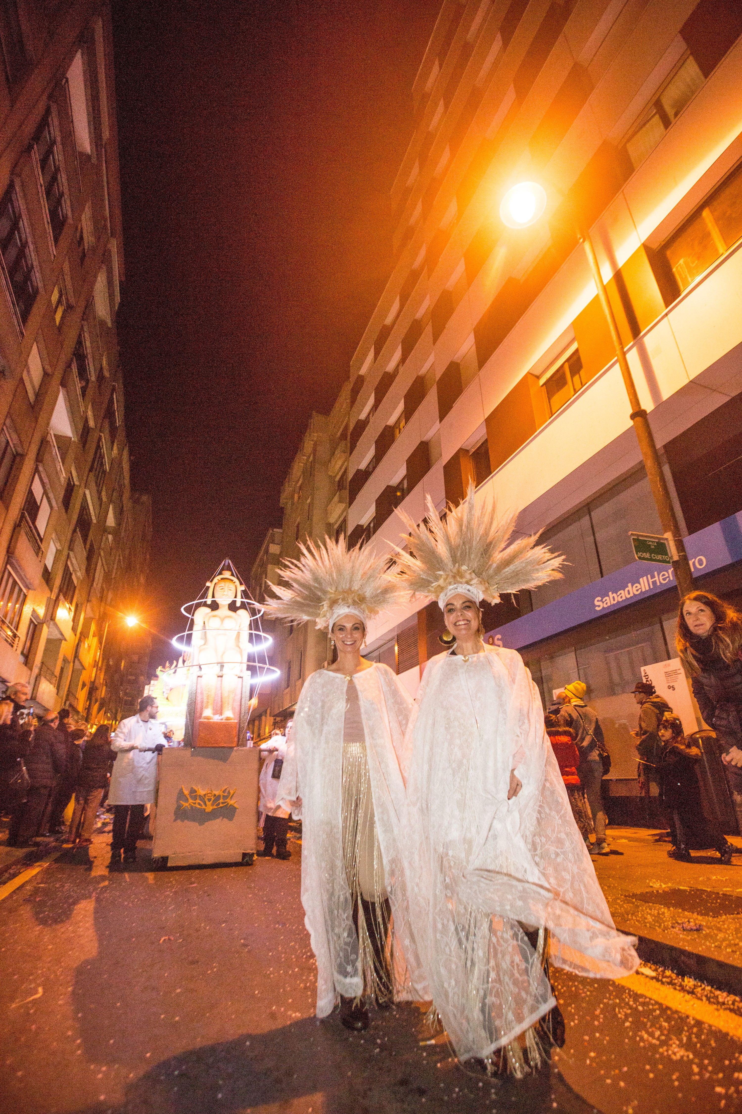 Fotos: Búscate en el Desfile de Antroxos