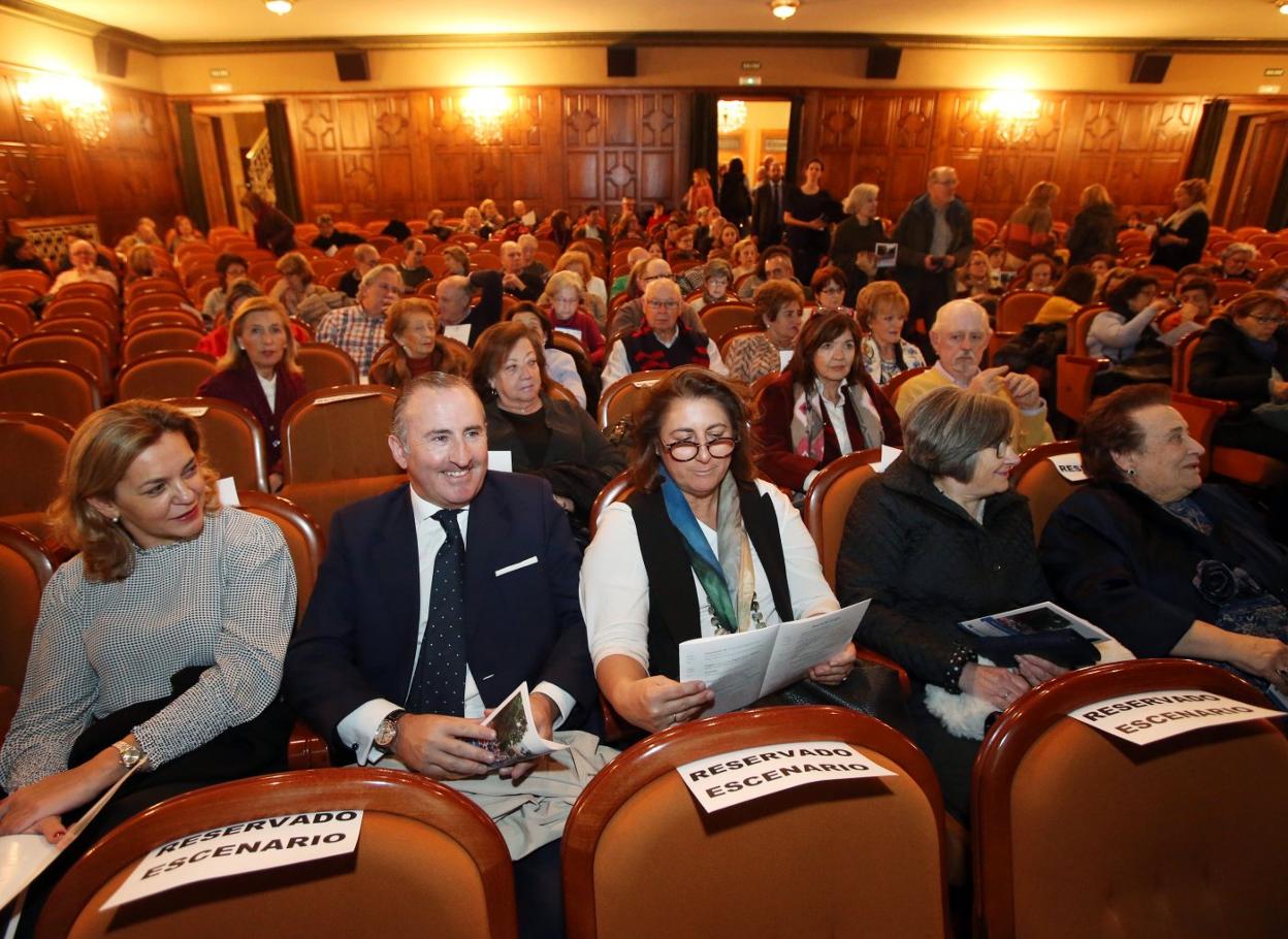 Entre el público, Pablo Junceda o Purita de la Riva. 