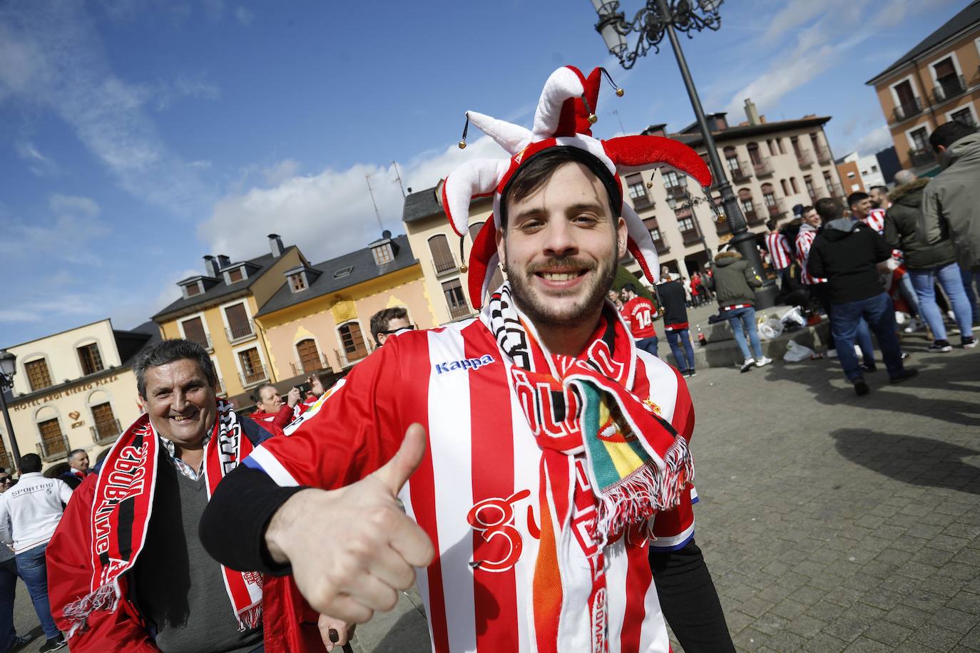 Fotos: ¿Estuviste en el Ponferradina – Sporting? ¡Búscate!