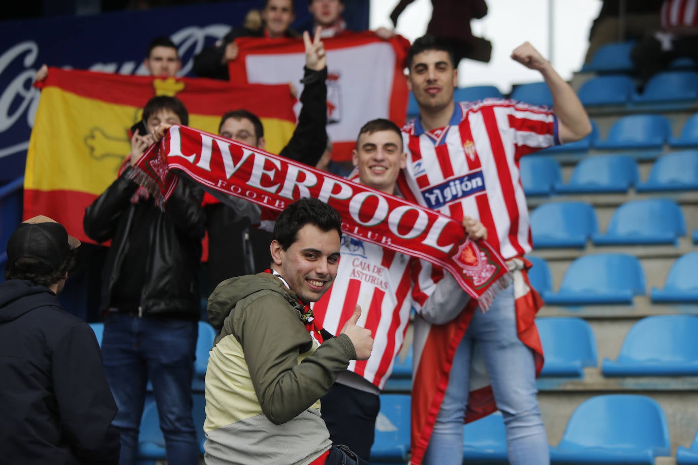 Fotos: ¿Estuviste en el Ponferradina – Sporting? ¡Búscate!