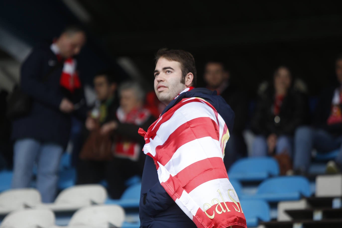 Fotos: ¿Estuviste en el Ponferradina – Sporting? ¡Búscate!